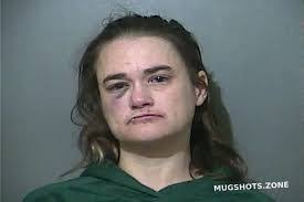 Courtney Lanning's Instagram, Twitter & Facebook