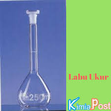 Perhatikan meniscus pada saat pembacaan skala. Kegunaan Dan Fungsi Labu Ukur Kimia Post
