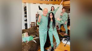 Collectively, he has appeared in films that have grossed in excess of $2.5 billion usd, placing him in the top ten stars in terms of box office receipts. Why Bruce Willis Is Isolating With Demi Moore Instead Of Wife Emma Heming Willis Cnn