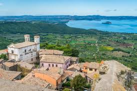 La residenza antica flaminia di civita castellana è un'oasi di tranquillità, in cui soggiornare con un servizio curato ed elegante. Tuscia Sulla Rai In Prima Serata Sogni E Favole Del Viterbese
