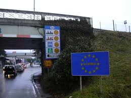 L'austria continua a classificarsi tra gli stati europei che effettuano più test contro il coronavirus le misure restrittive toccano anche il confine con l'italia, che per tutti questi mesi è rimasto sorvegliato. Confine Tra L Italia E La Slovenia Wikipedia