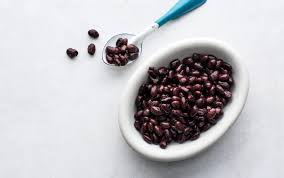 Black Beans Or Pinto Beans Carbs Your Guide To Cooking And Eating Black Beans In 2020 Black Beans Nutrition Beans Recipes