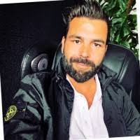 Rob Helle's Instagram, Twitter & Facebook