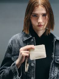 Cream Wristlet Card Holder Chain-Accent Agatha