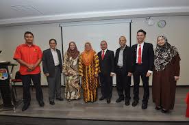 View all of muaz shukor's presentations. Bicara Alumni Dato Haji Hanif Hassan Dan Puan Masnizam Hisham Pusat Perhubungan Alumni