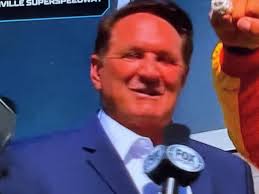 Ich bin mir nicht ganz sicher, wer dieser Typ ist, aber ich weiß, dass er  mir nicht gefällt... : r/INDYCAR