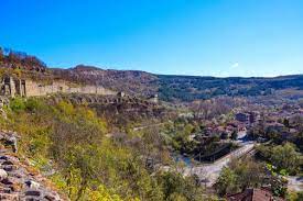 The air travel (bird fly) shortest distance between suceava and piatra neamţ is 83 km= 52 miles. Distanta Bucuresti Piatra Neamt Suceava