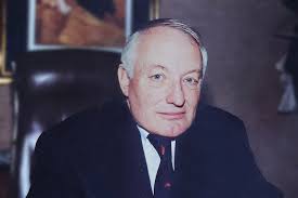 Mr. Compton was always a kind face to see at the Barren County Courthouse.  He worked as a bailiff with the sheriff's office. So sorry to hear this!
