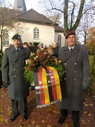 Er ist zwei wochen vor dem ersten advent und eine woche vor dem totensonntag. Rk Winsen Aller Legt Zum Volkstrauertag Kranz Nieder