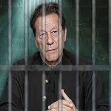 FIA arrests a high ranking HBFC official Syed Wisal Haider Naqvi from  Karachi, in connection to espionage & illegal money trafficking for foreign  intelligence agency, in #Pakistan . The hunt continues...