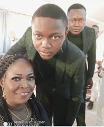 Layo Abiola (@abiolalayo) • Instagram photos and videos