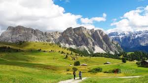 Information, train tickets, online tickets, regional day tickets, affordable offers for rail travel and city breaks. Seceda Wanderung Ohne Seilbahn