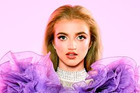 Family 'want Lindsay back in rehab'