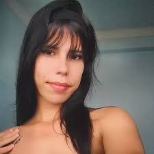 Maria Labrada's Instagram, Twitter & Facebook