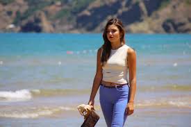 Hande erçel halka dizisi ile ekranlara geri döndü. Hande Ercel Ercel Can Twitter