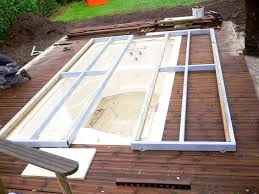 Bauanleitung Fur Holzterrasse Unterkonstruktion Verlegen Mini Pool Hidden Pool Backyard Pool