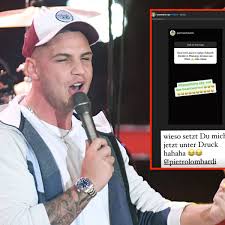 Jul 27, 2021 · pietro lombardi was in wien seen walking with austrian influencer doina barbaneagra. Pietro Lombardi Stellt Sich Intimen Fan Fragen Baby Mit Laura Maria