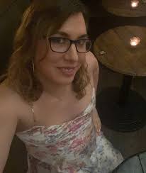 July @leeds.first.friday was definitely a bit quiet although still was  great meeting the gang. Really enjoyed wearing this new summer dress,  although the weather felt far from summery!! #lff