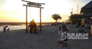 Sukabumi memang populer sebagai destinasi wisata yang tak jauh dari ibukota. Ada Ayunan Cinta Objek Wisata Ujung Genteng Makin Instagramable Kumparan Com