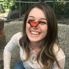 Hannah Grimmer (@totesdecaf)