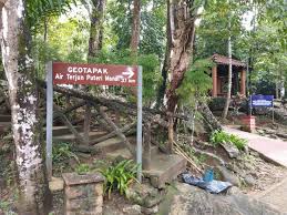 Trek yg super mencabar bagi aku. Iskandar Jassa Blog Mendaki Gunung Jerai