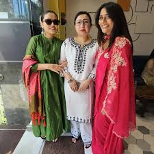 Happy fun vibes @purple.salonandwellness #Bestteam