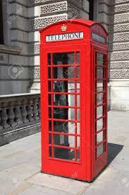England umfasst den größten teil des südlichen abschnitts der insel großbritannien, grenzt im norden an schottland und im westen an wales und die irische see. London Grossbritannien Rote Telefonzelle Typisch Fur England Lizenzfreie Fotos Bilder Und Stock Fotografie Image 36184466
