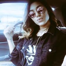 Mariah Ruiz (@mariahjordann)