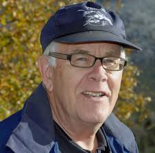 Som dere alle vet så var Lars Kløve 80 år den 13/2. Han er en av de få som  er fastboende på Mjølfjell. Han vokste opp her og gjennom årene så har