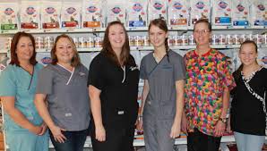 From herbal medicine to traditional veterinary care, you cannot go wrong by working with natural pet care center. Bluestem Animal Clinic Veterinarian In El Dorado Ks Usa Meet Our Team