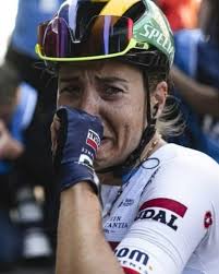 Throwback to the 3rd Summer Youth Olympic Games 2018. Terence Benjamin  Saramandif Gold Medalist (Canoe Obstacle Slalom) 🥇🇲🇺