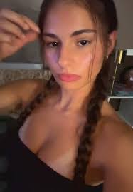 Tabitha Long's Instagram, Twitter & Facebook