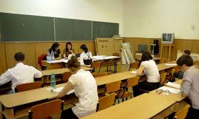 Perle la română la bac 2018. Cum SÄ Treci Prin Bac Cu PuÈin Umor Èi Multe Perle