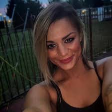 Listen to Goldsound & MNMLBROS