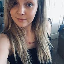 Anthea Ward's Instagram, Twitter & Facebook