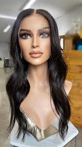 Holly Coons's Instagram, Twitter & Facebook