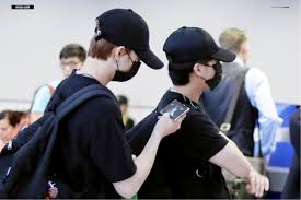 ❤ @stray_kids #straykids · #스트레이키즈 · #stay #hyunjinpic.twitter.com/qntgkur7bg. Stray Kids Hyunjin Was Seen Watching Got7 S Mv In The Midst Of His Busy Schedule Proving His Huge Love For His Idol