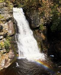 Waterfall big pocono state park. The Best Poconos Hikes Parks And Natural Wonders To Explore Now