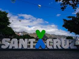 Santa cruz ist die hauptstadt der kanarischen insel teneriffa und einer der größten verschiffungshäfen der welt; Santa Cruz De Tenerife Applethree Food Travel Life