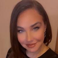 Danielle Lafever's Instagram, Twitter & Facebook