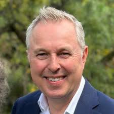 They're back! I'm delighted to announce the new multi-year off-bike kit  partnership between INEOS Grenadiers Cycling Team and iconic global  sportswear brand adidas . Looking forward to welcoming…