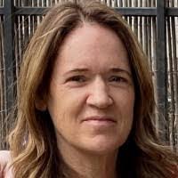 Renee Cutting's Instagram, Twitter & Facebook