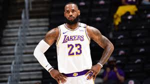 He was born on september 15, 1993, in brunswick, lower saxony, . Nba Dennis Schroder In Quarantane Dampfer Fur Mavericks Und Lakers Kicker