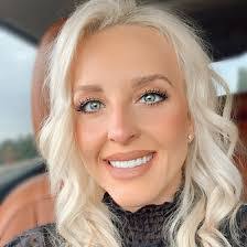 Rosie Boyd's Instagram, Twitter & Facebook