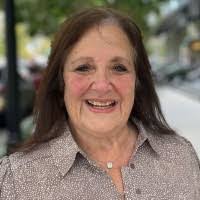 Grace Deering's Instagram, Twitter & Facebook