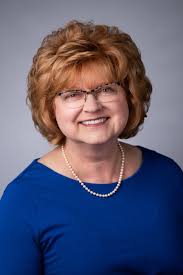 Lakeshore College Swears Board Members In & Elects Officers