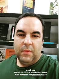 Meu livro Casa de Espelhos é um dos mais vendidos pela @edicoesuesb !, Para  mim foi uma grata surpresa receber essa notícia, o que inclusive já me fez  mudar o nome do perfil para @andreguerraescritor ...