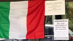 Thousands of people flooded the streets of turin, a city located in northern italy, thursday evening to protest harsh government restrictions for unvaccinated citizens, dubbed the green pass. Contro Il Green Pass Obbligatorio Nei Locali Prime Proteste Anche Nell Oristanese Linkoristano