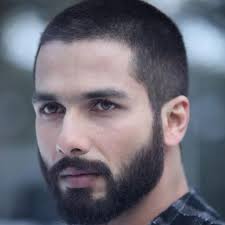 It is characterized by a long hair swept to one side and back. Haircut Numbers Hair Clipper Guard Sizes 2021 Guide Beard For Round Face Round Face Men Haircut Names For Men