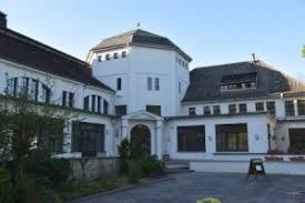 The auensee building has a distinguished history and it has now reopened with the. Accept And The Orchestra Of Death Konzertbericht 21 04 2019 Haus Auensee Leipzig Rocktimes